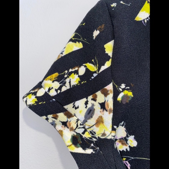 Dex Black short sleeve dress size small - Picture 3 of 8